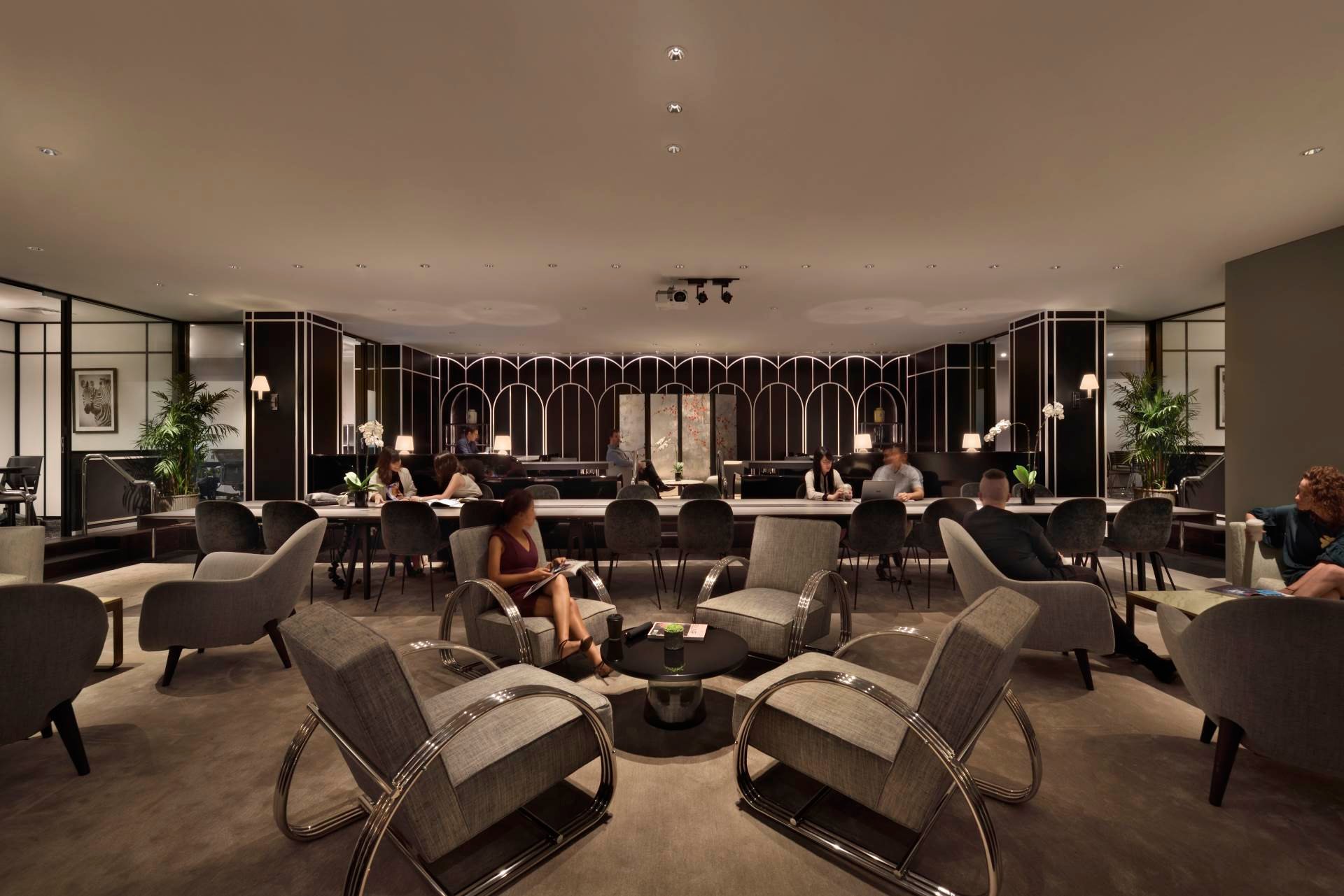 Lounge-Wide-View_1920x1280
